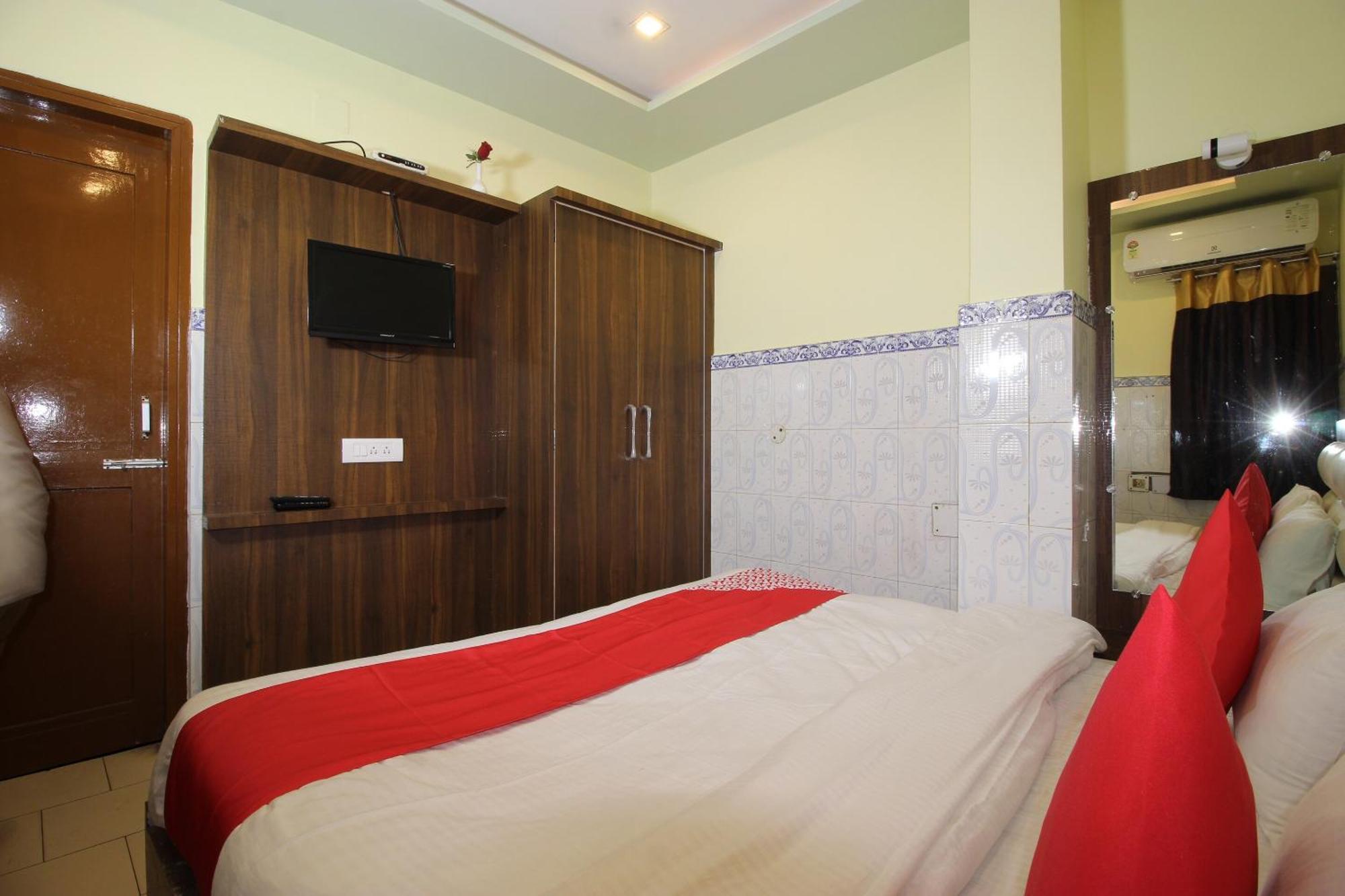Hotel O Blue Diamond Varanasi Exterior photo